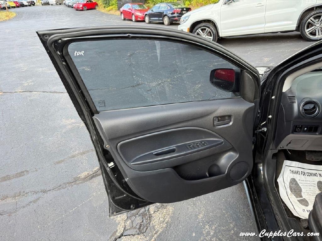 Mitsubishi Mirage G4  2019