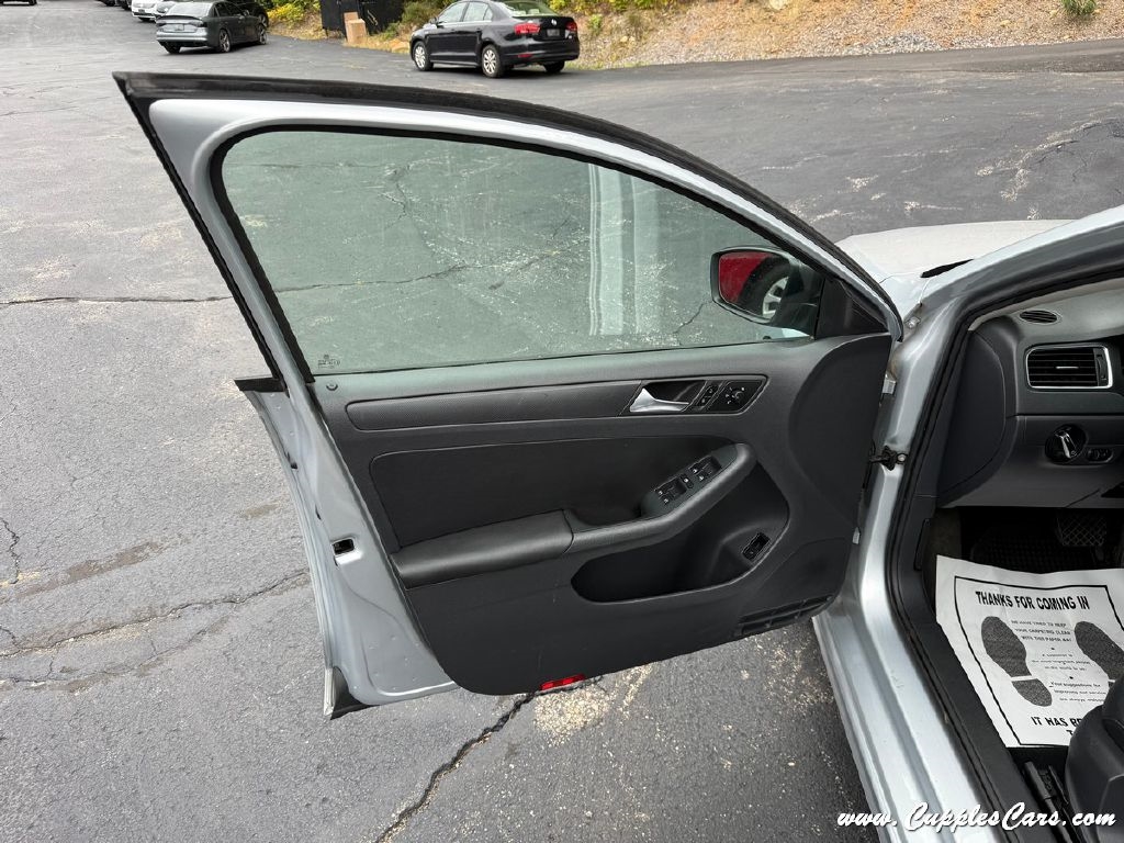 Volkswagen Jetta  2012 Volkswagen Jetta  2012