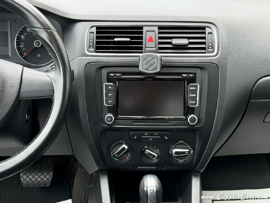 Volkswagen Jetta  2012 Volkswagen Jetta  2012