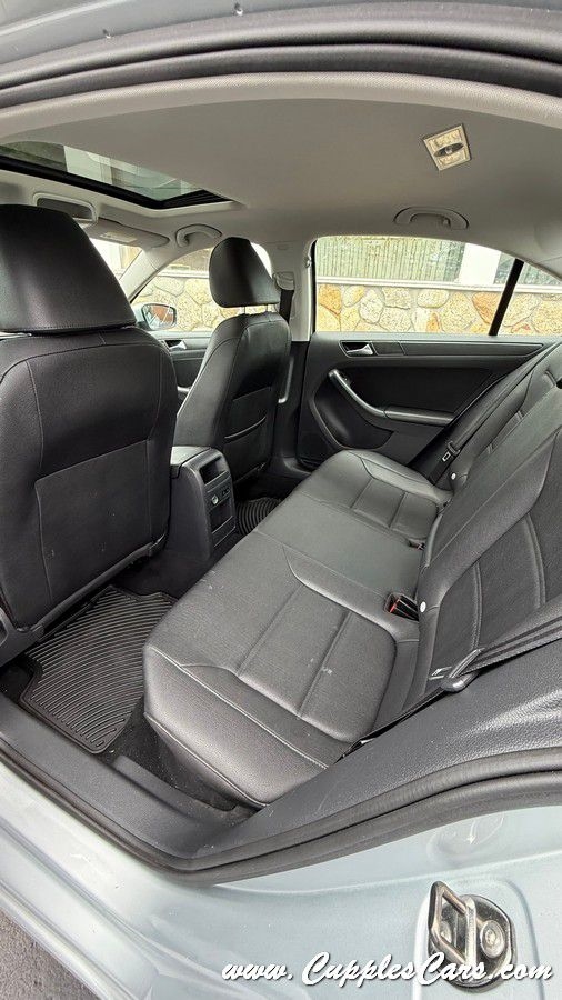 Volkswagen Jetta  2012 Volkswagen Jetta  2012