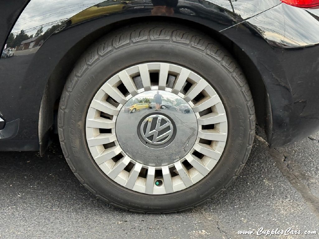 Volkswagen Beetle  2014 Volkswagen Beetle  2014