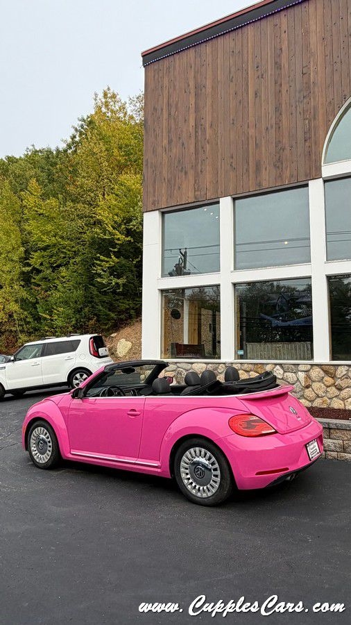 Volkswagen Beetle  2014