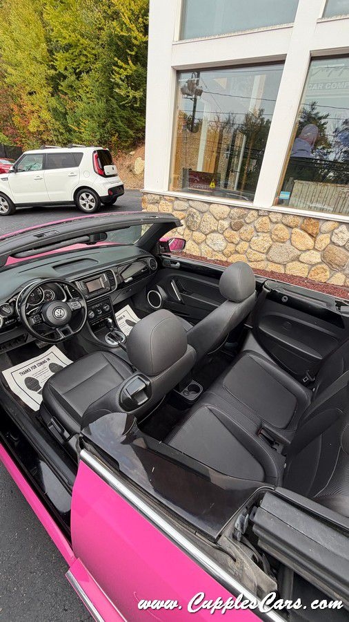 Volkswagen Beetle  2014