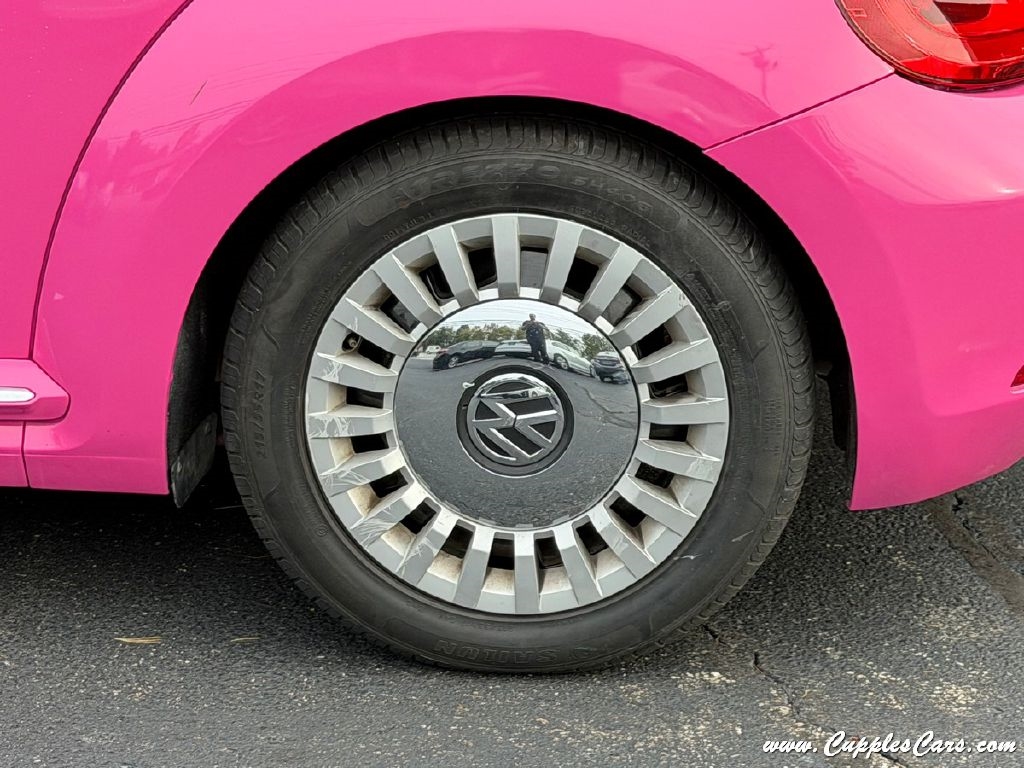 Volkswagen Beetle  2014