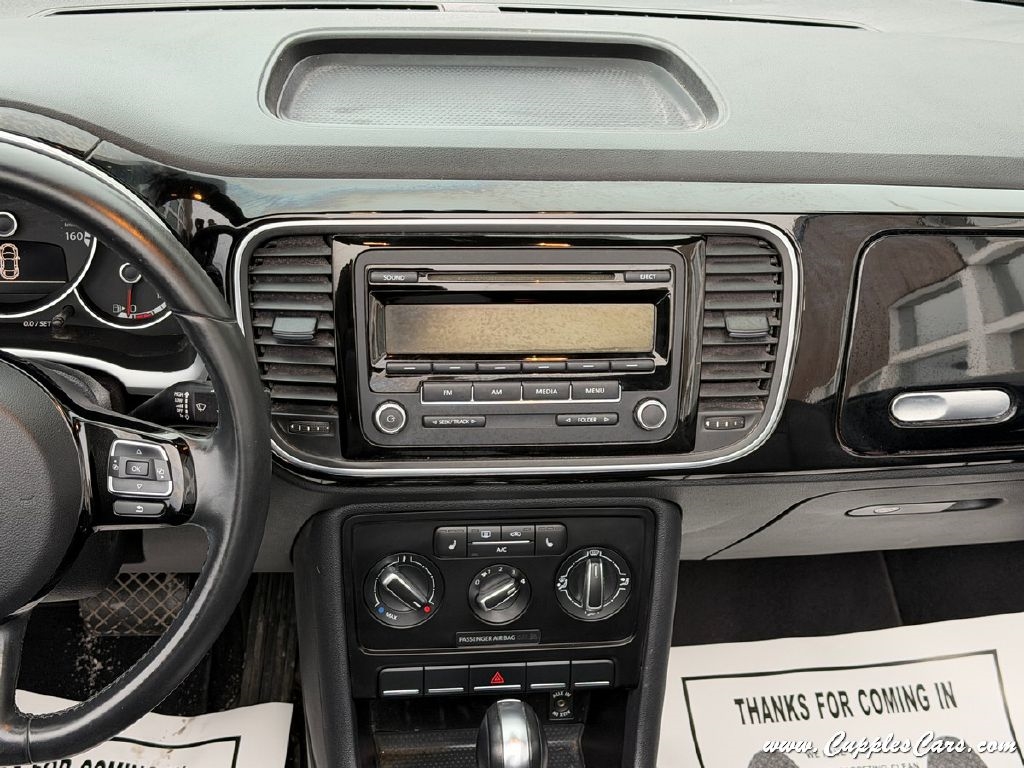 Volkswagen Beetle  2014