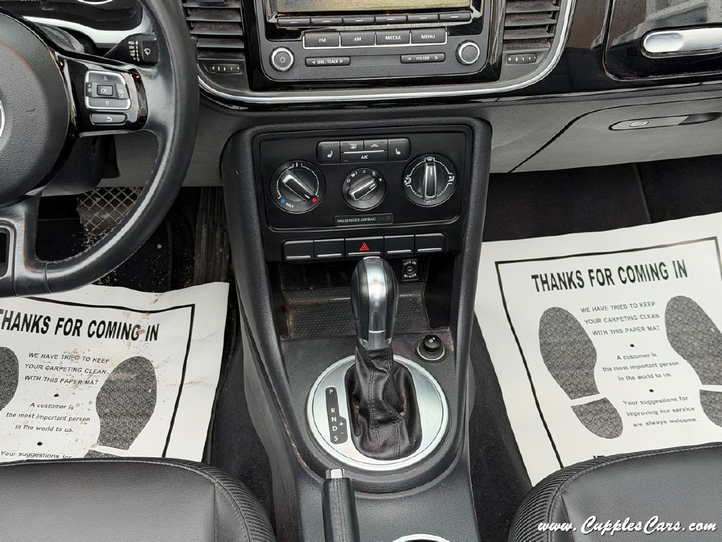 Volkswagen Beetle  2014