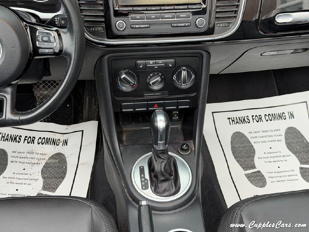 Volkswagen Beetle  2014