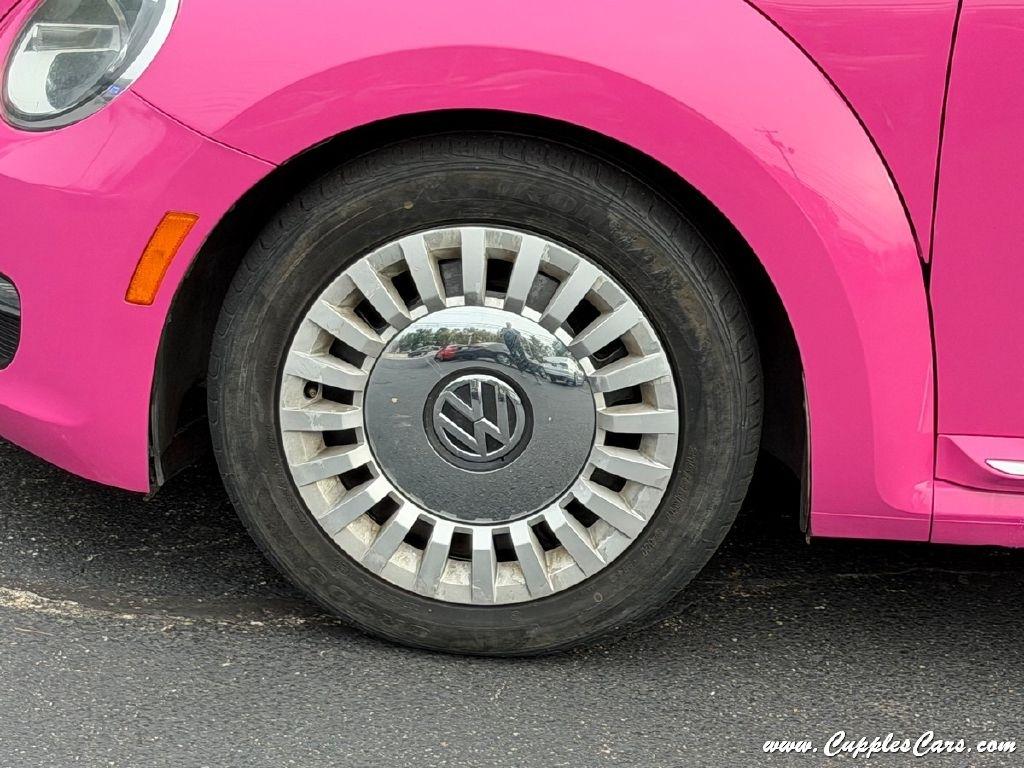 Volkswagen Beetle  2014