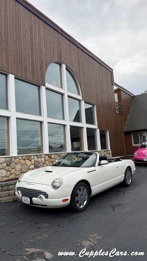 Ford Thunderbird  2002