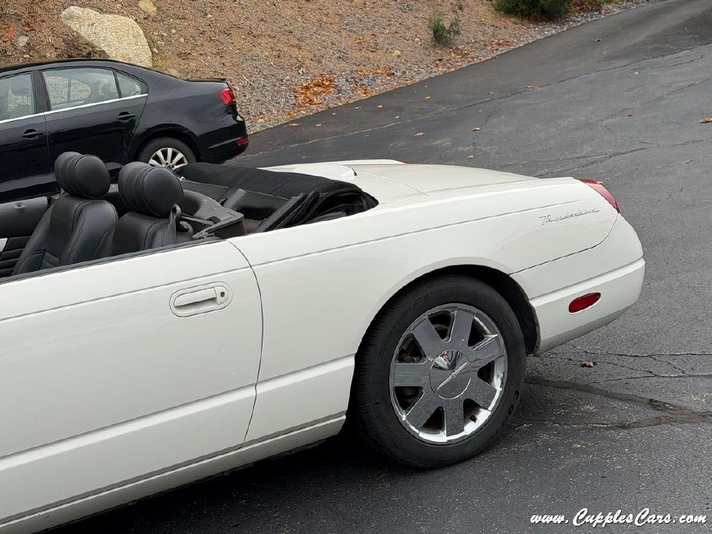 Ford Thunderbird  2002
