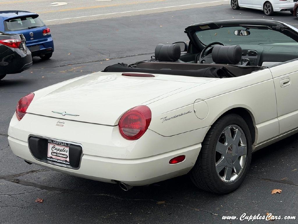 Ford Thunderbird  2002