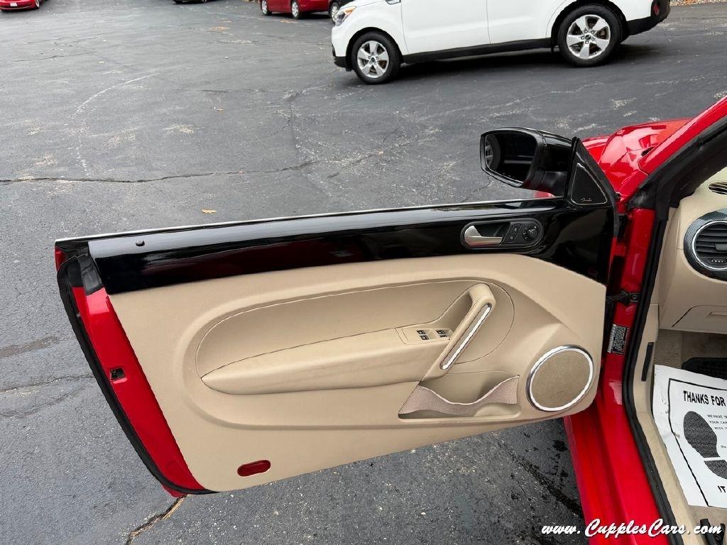 Volkswagen Beetle  2013