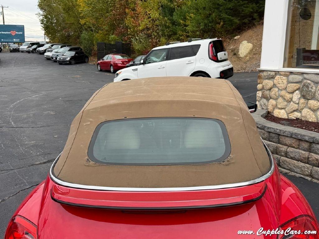 Volkswagen Beetle  2013