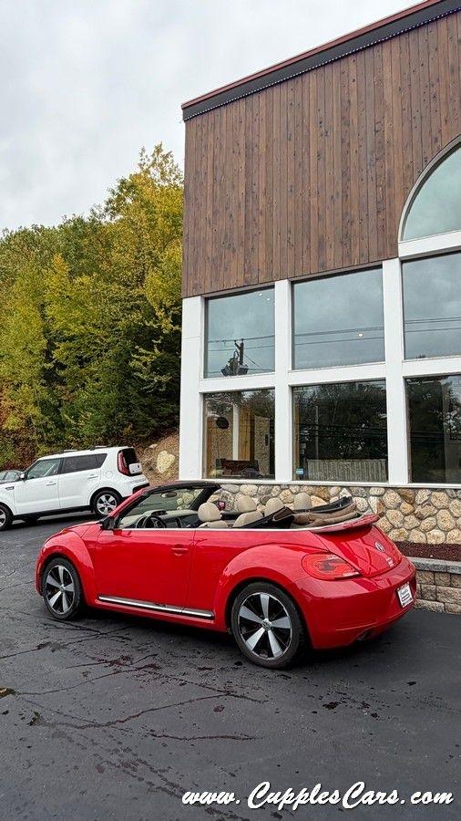 Volkswagen Beetle  2013