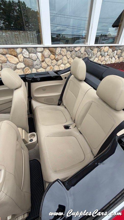 Volkswagen Beetle  2013