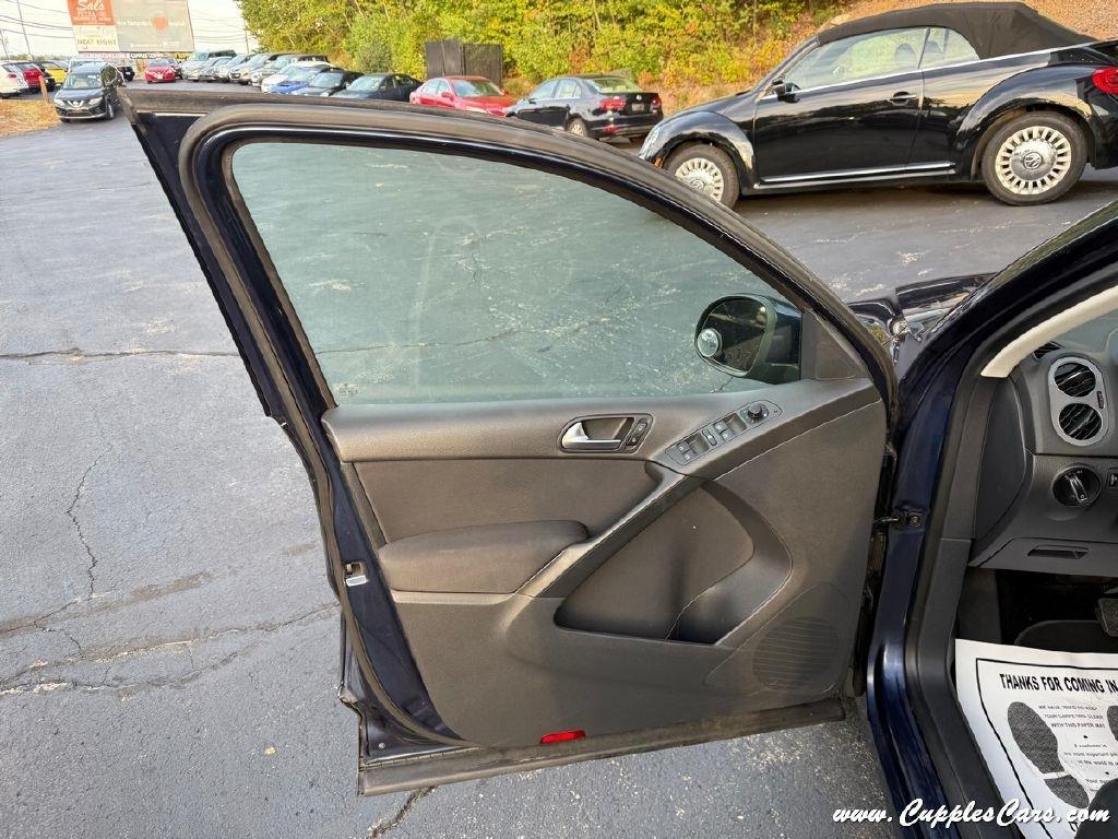 Volkswagen Tiguan  2012