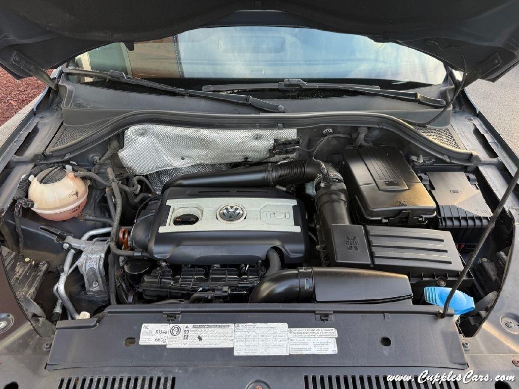 Volkswagen Tiguan  2012