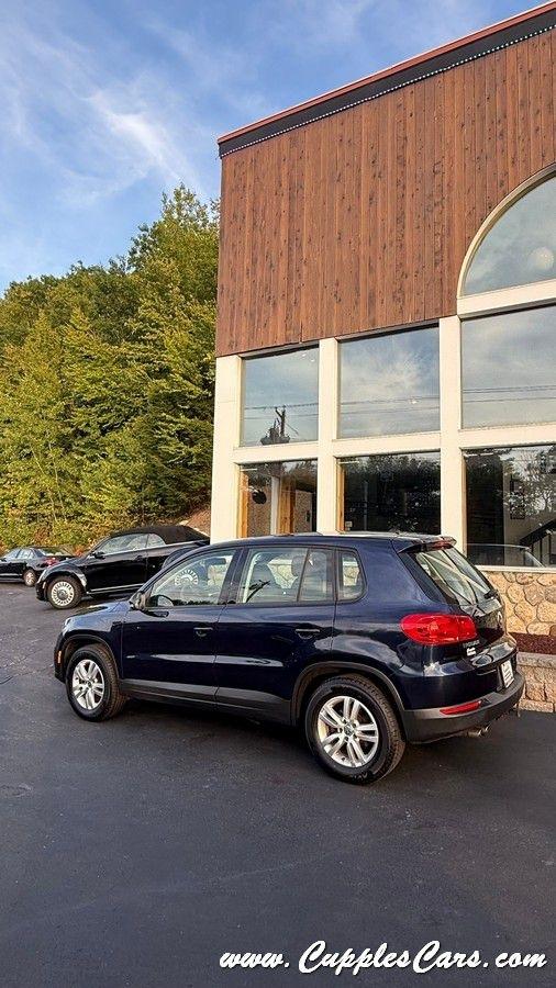 Volkswagen Tiguan  2012