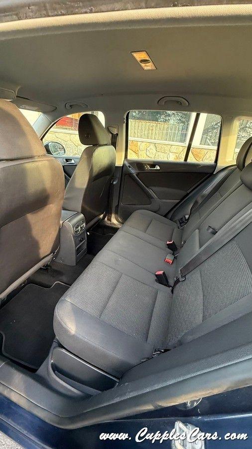 Volkswagen Tiguan  2012