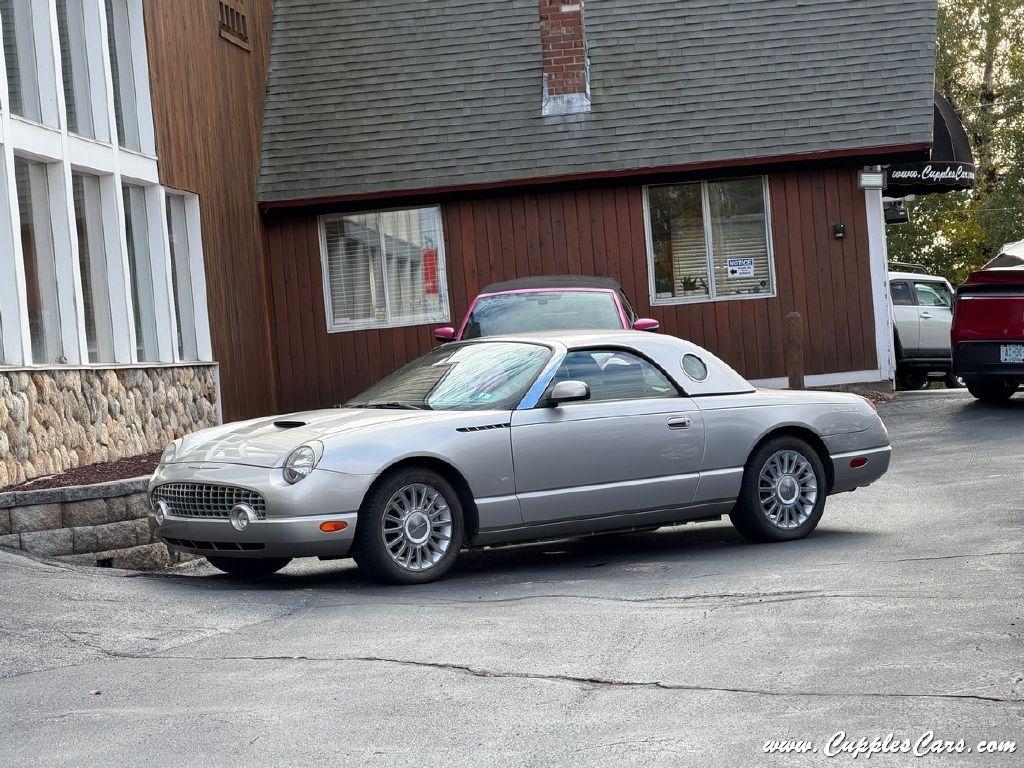 Ford Thunderbird  2004