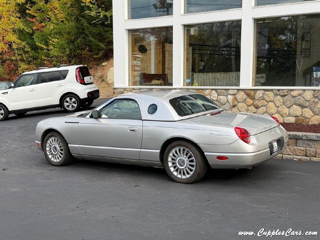 Ford Thunderbird  2004