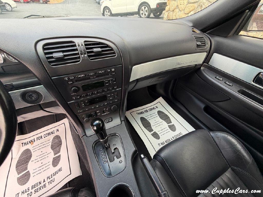 Ford Thunderbird  2004