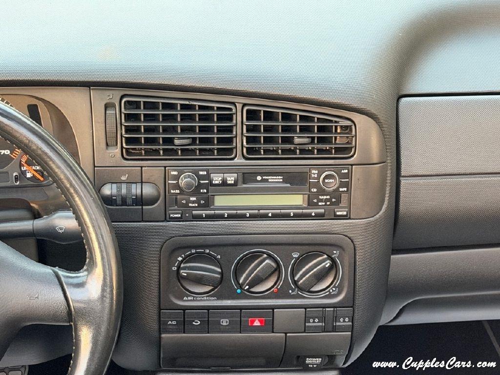 Volkswagen Cabrio  2001