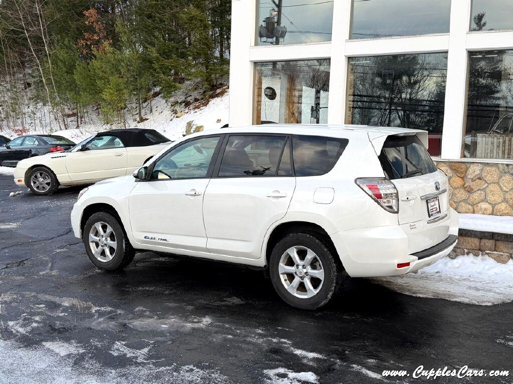 Toyota RAV4 EV  2014
