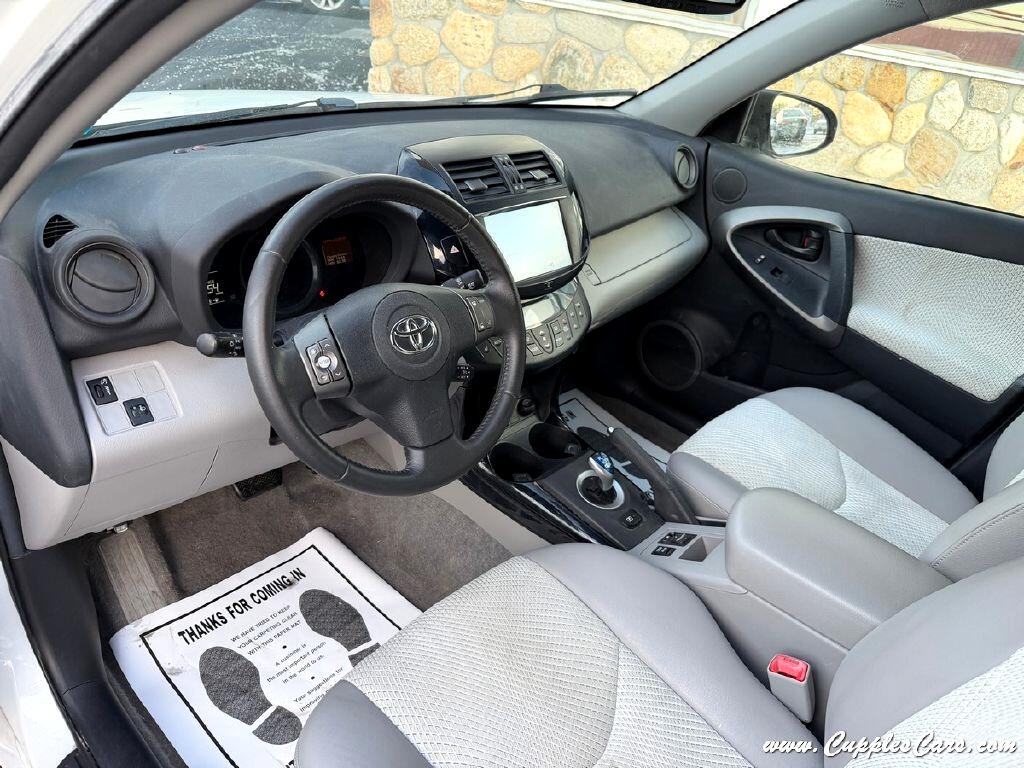 Toyota RAV4 EV  2014