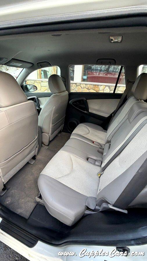 Toyota RAV4 EV  2014