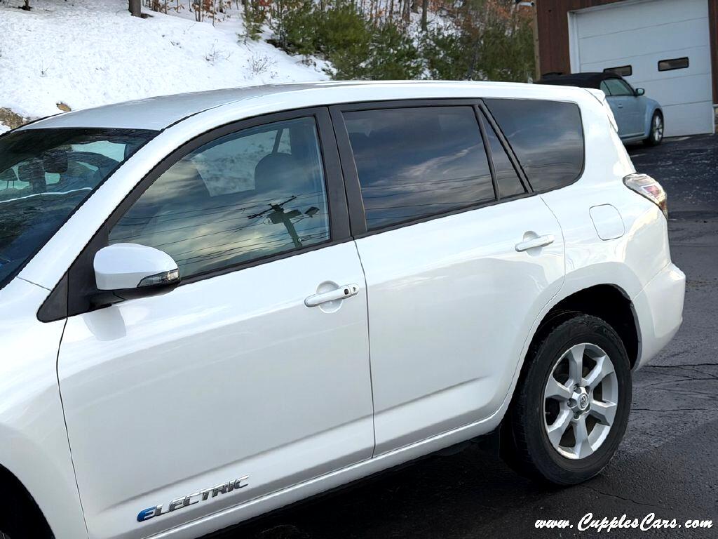 Toyota RAV4 EV  2014