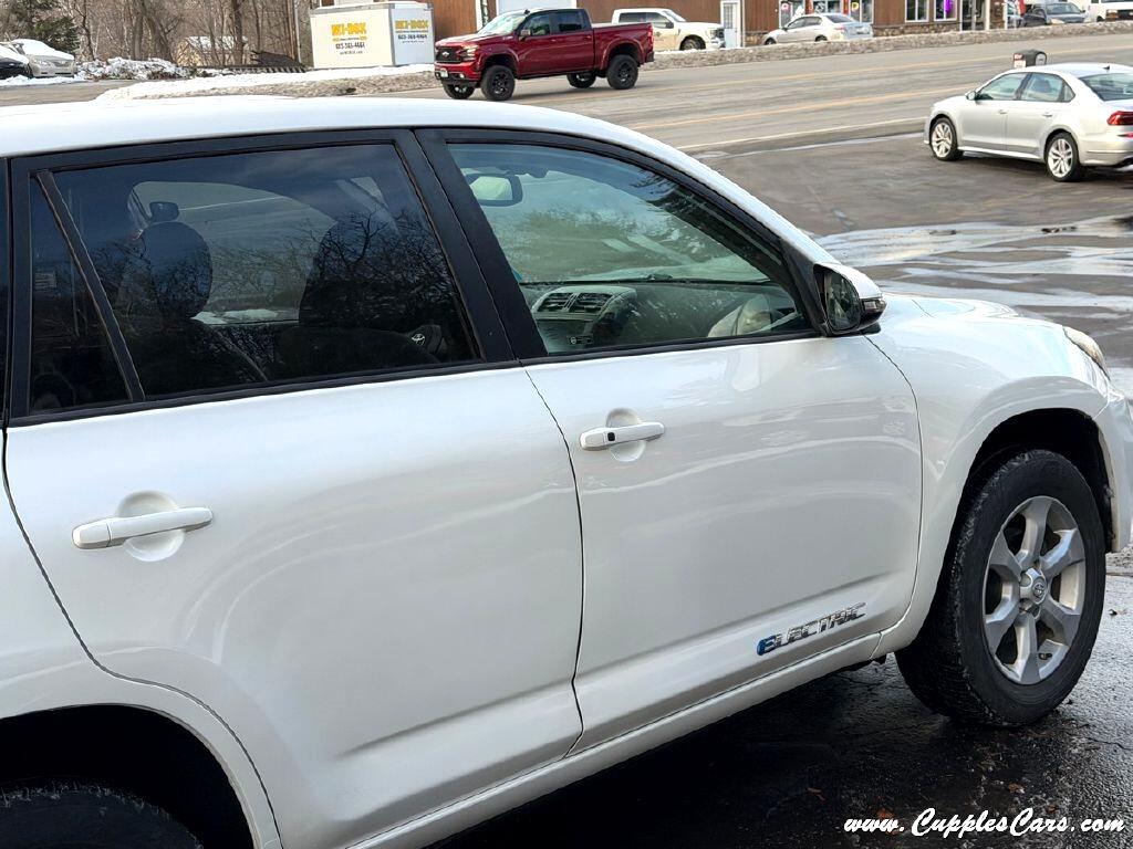 Toyota RAV4 EV  2014