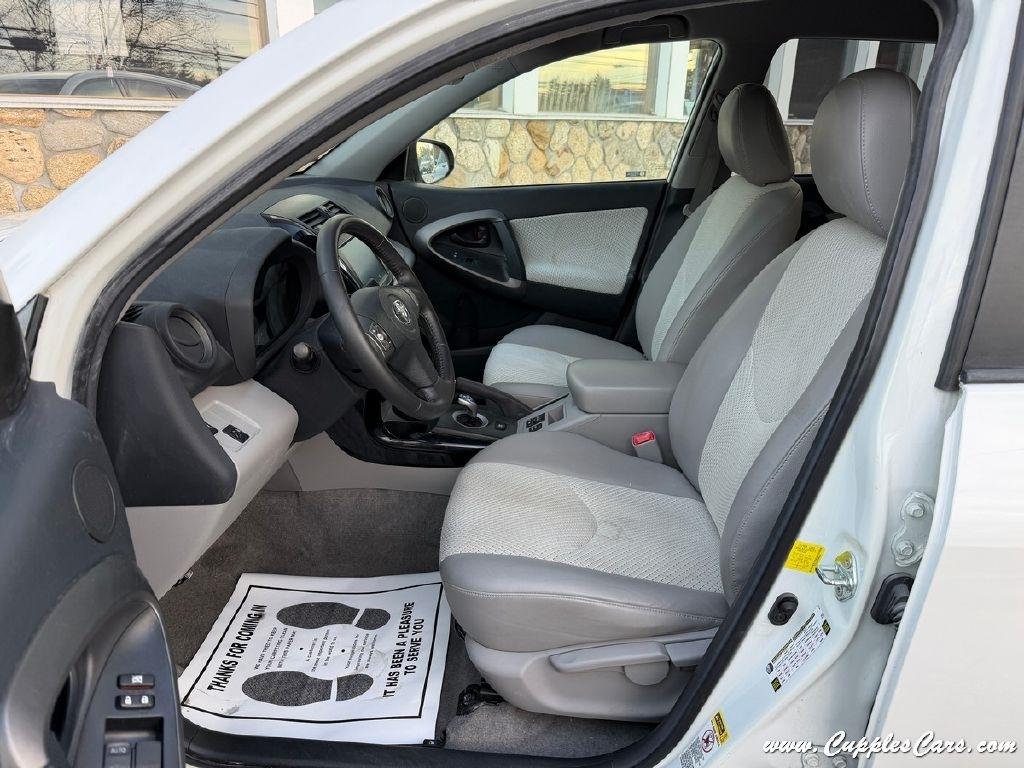 Toyota RAV4 EV  2014