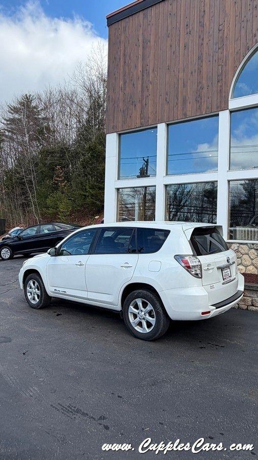 Toyota RAV4 EV FWD 4dr 2014