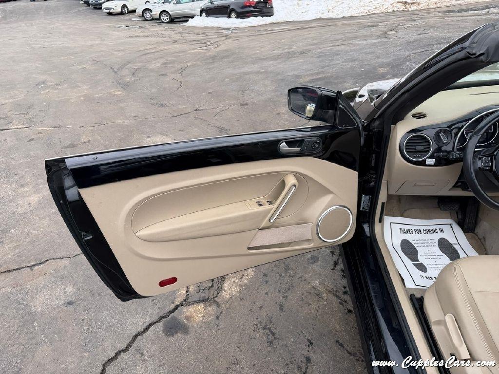 Volkswagen Beetle  2014