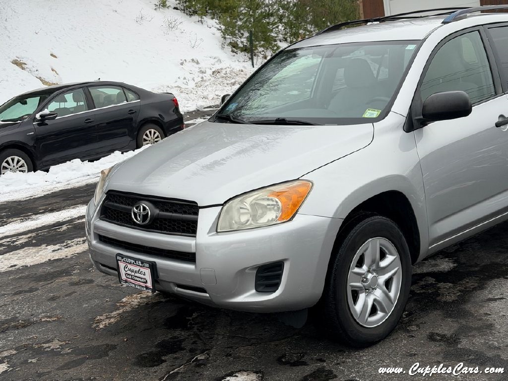 Toyota RAV4  2010