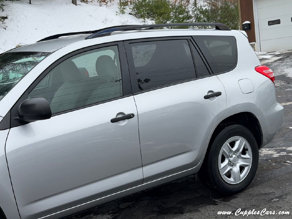 Toyota RAV4  2010