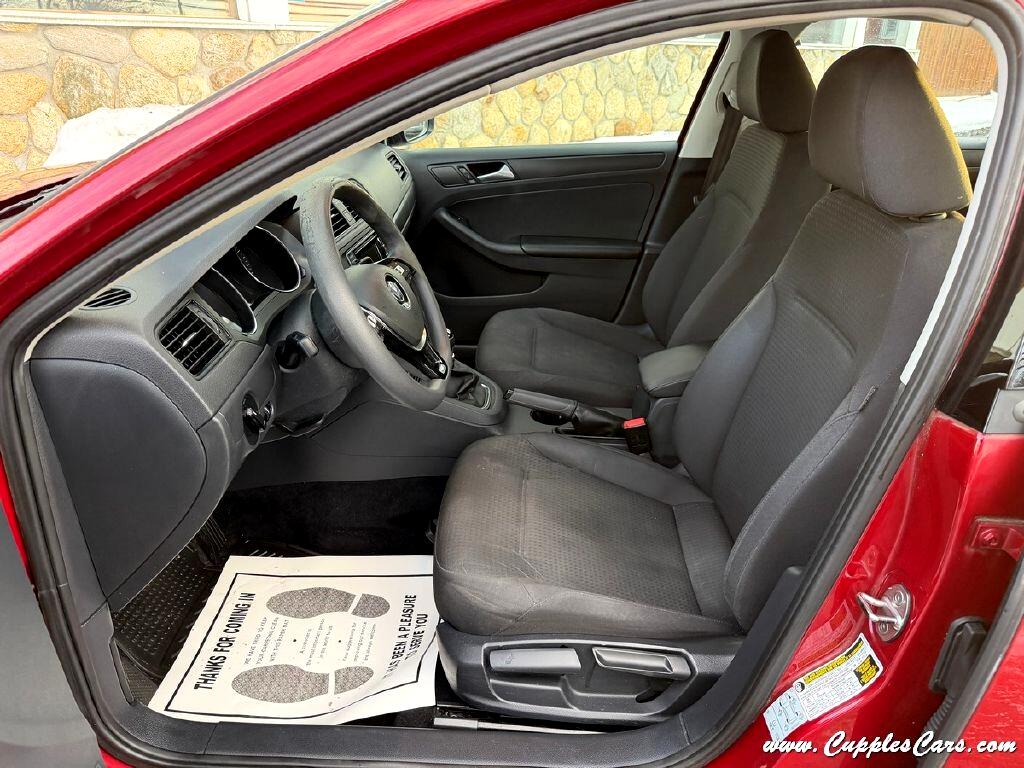 Volkswagen Jetta  2016