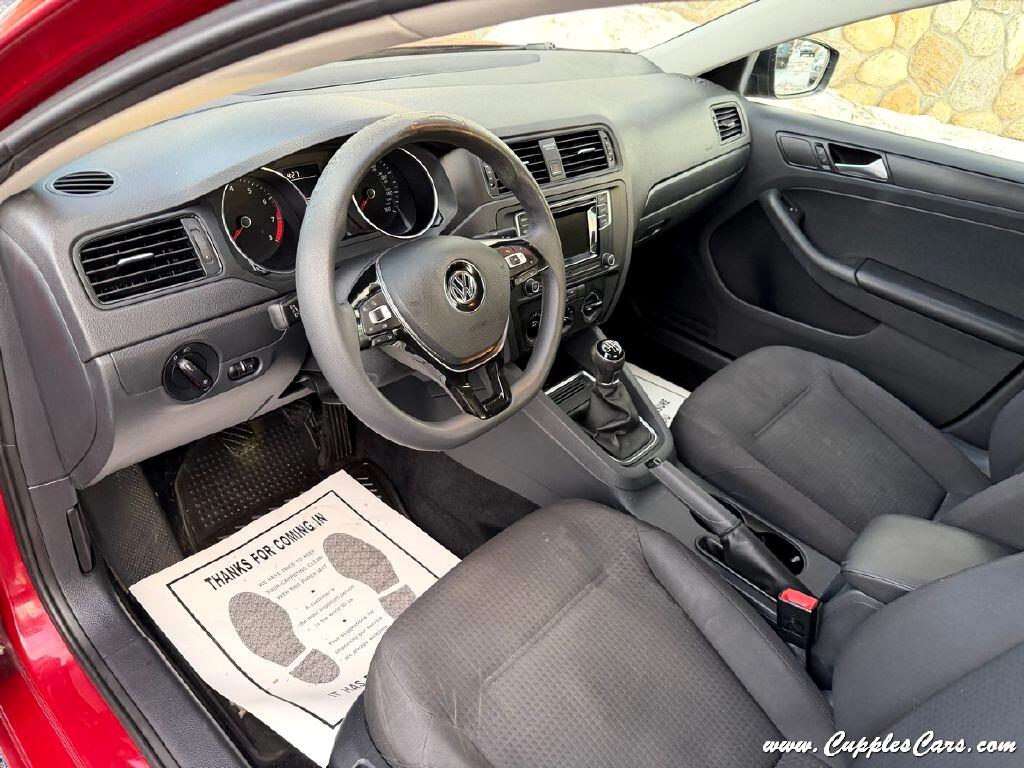 Volkswagen Jetta  2016