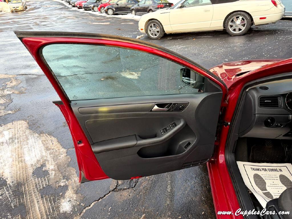 Volkswagen Jetta  2016