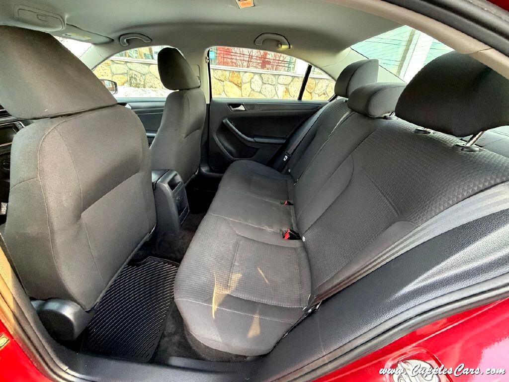 Volkswagen Jetta  2016