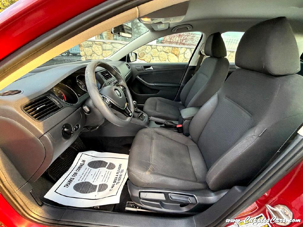 Volkswagen Jetta  2016