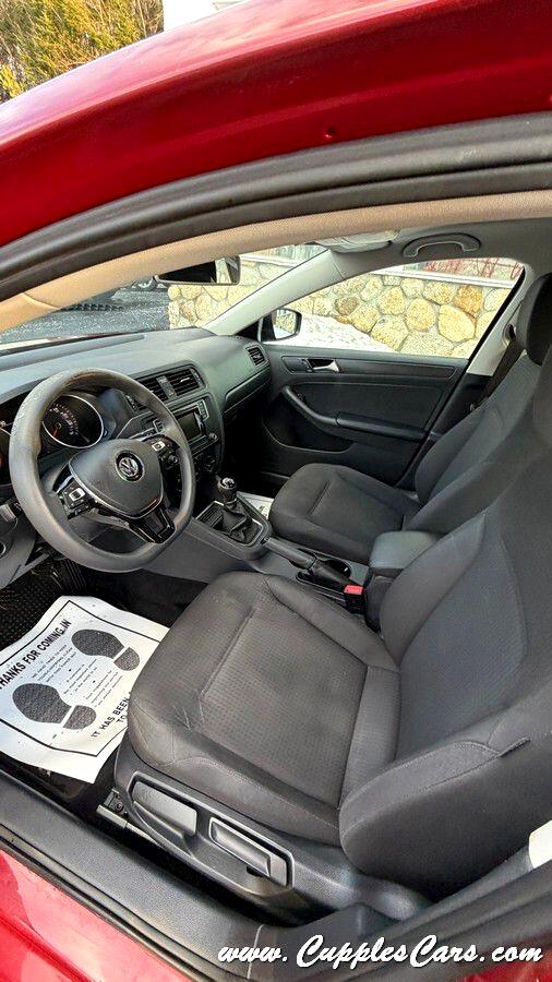 Volkswagen Jetta  2016