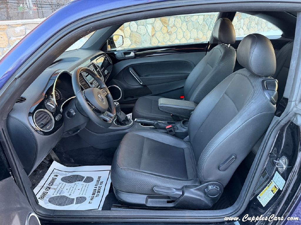 Volkswagen Beetle  2014