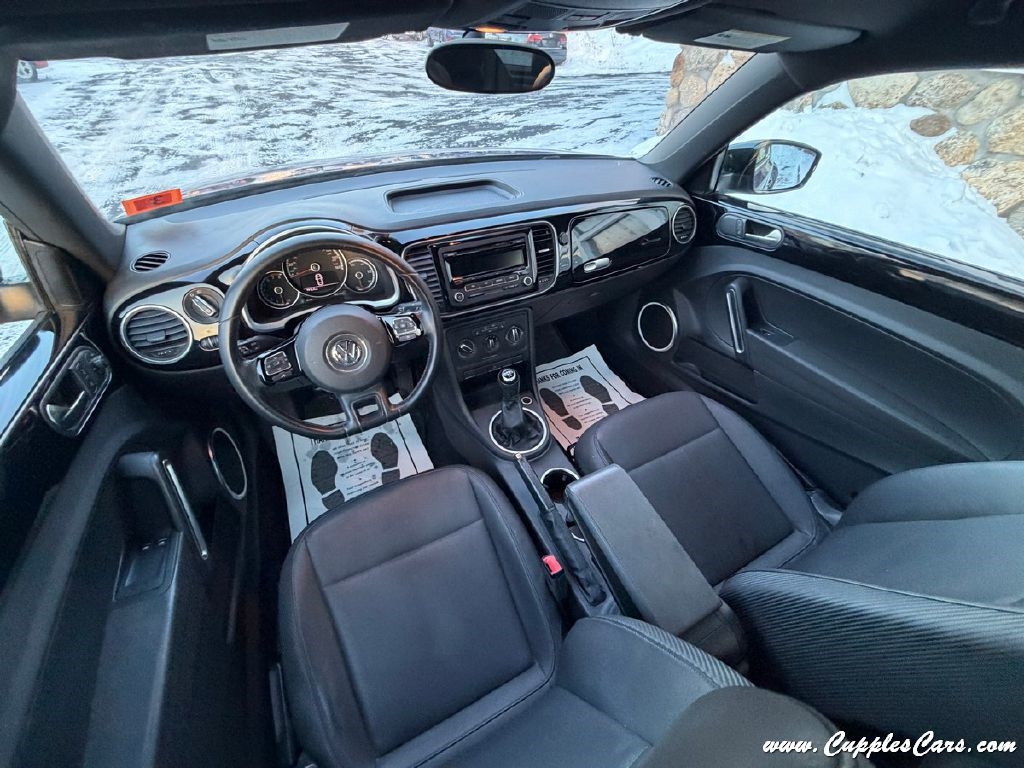 Volkswagen Beetle  2014