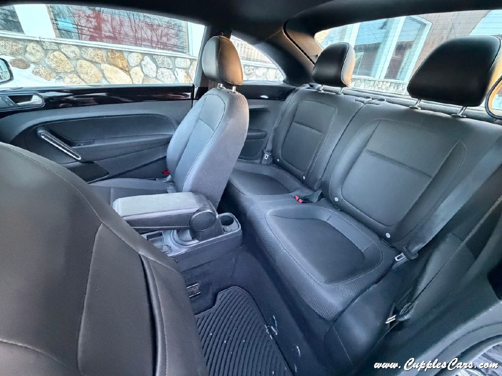 Volkswagen Beetle  2014