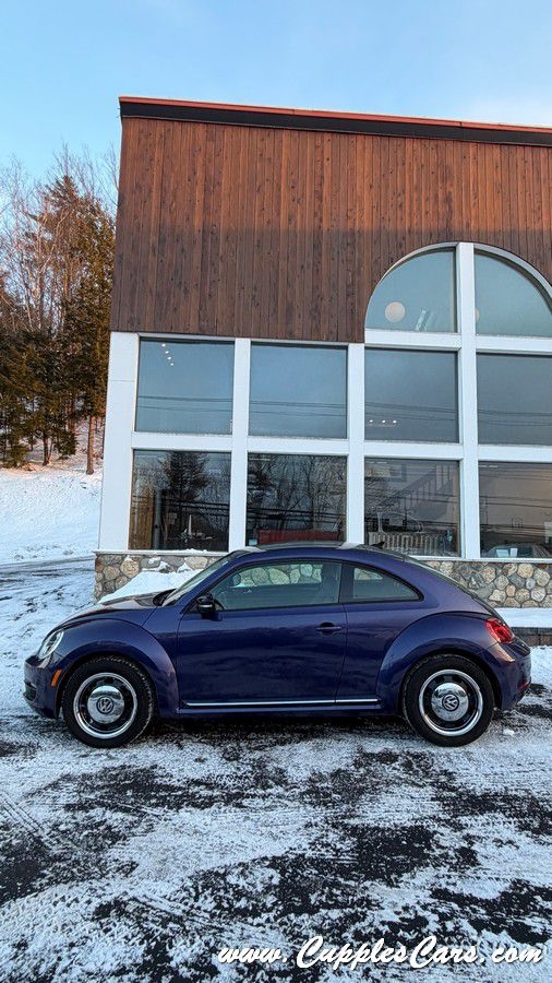 Volkswagen Beetle  2014