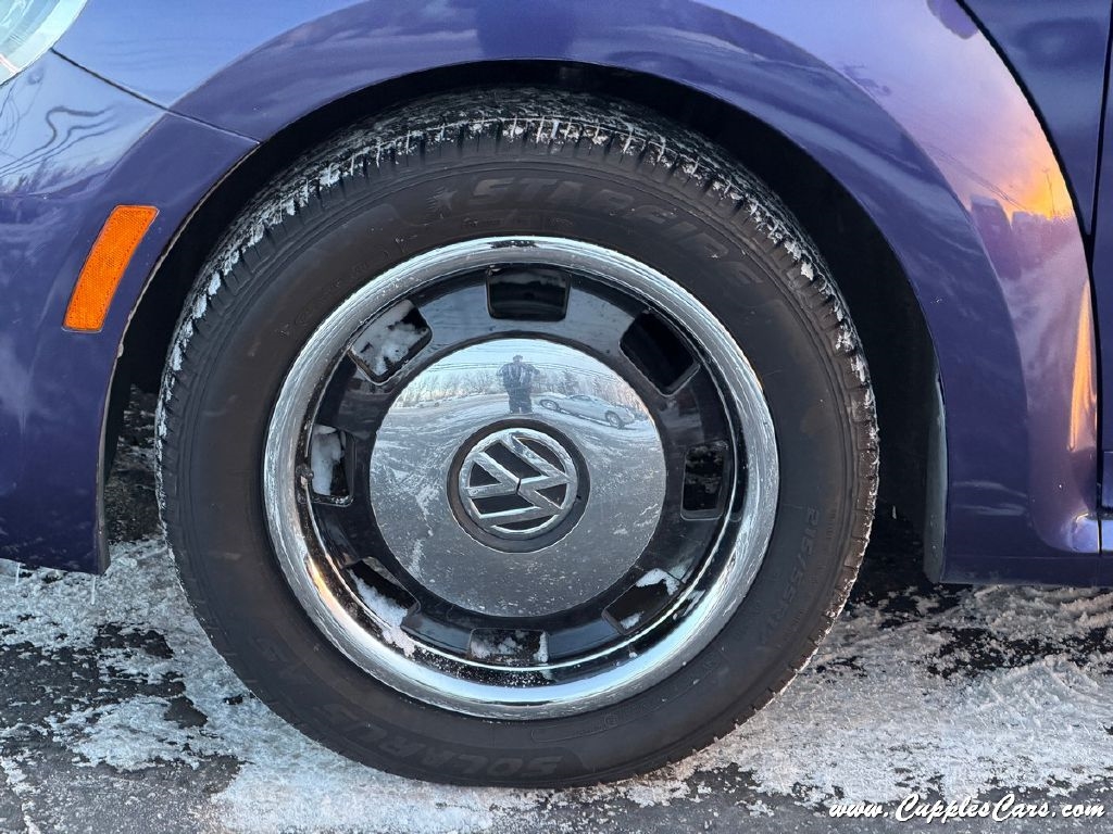 Volkswagen Beetle  2014