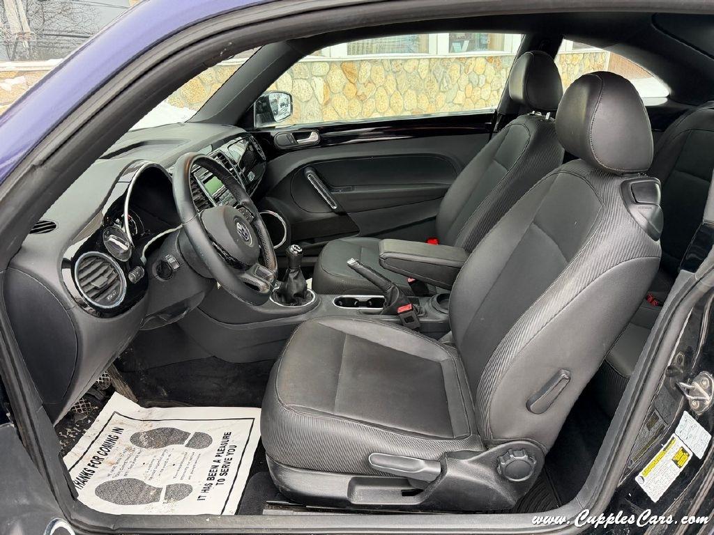 Volkswagen Beetle  2014