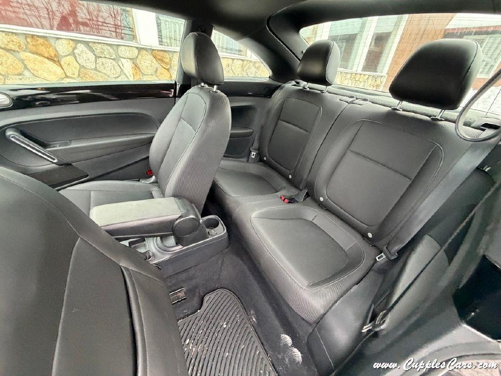 Volkswagen Beetle  2014